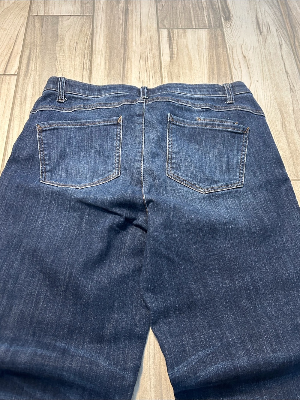 Dark Wash Women 14 Straight Leg Jeans Ab Technology Raw Hem Classic Cozy Casual - Picture 4 of 9